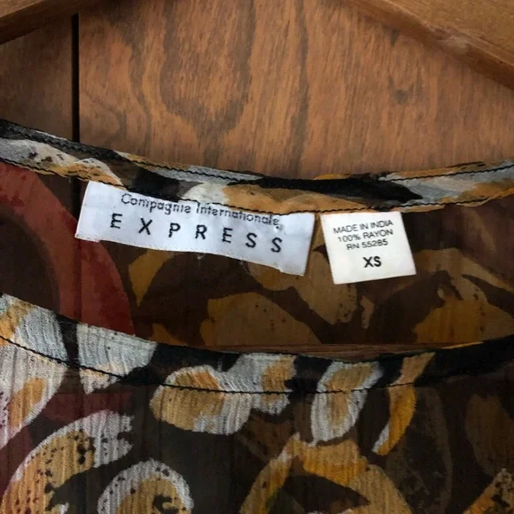 Vintage 90's Express Compagnie Internationale Sheer Tropical Print Blouse. XS - Picture 9 of 9